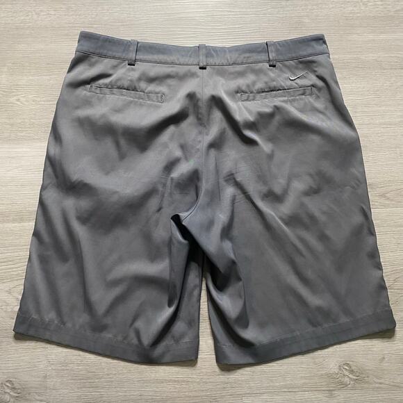 Nike Golf Tour Performance Dri-Fit Mens Grey Golf Athletic Shorts Size 36x11 - Picture 1 of 8